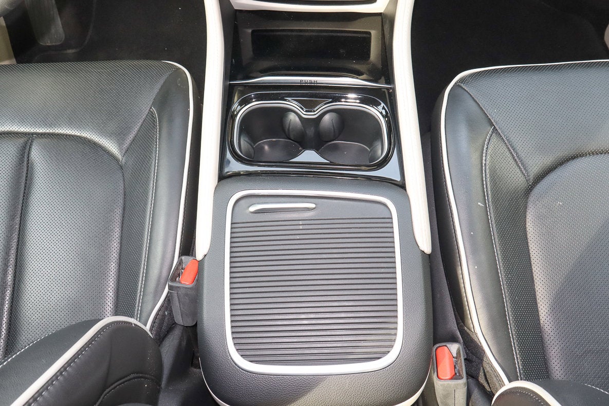 2024 Chrysler Pacifica Limited FWD