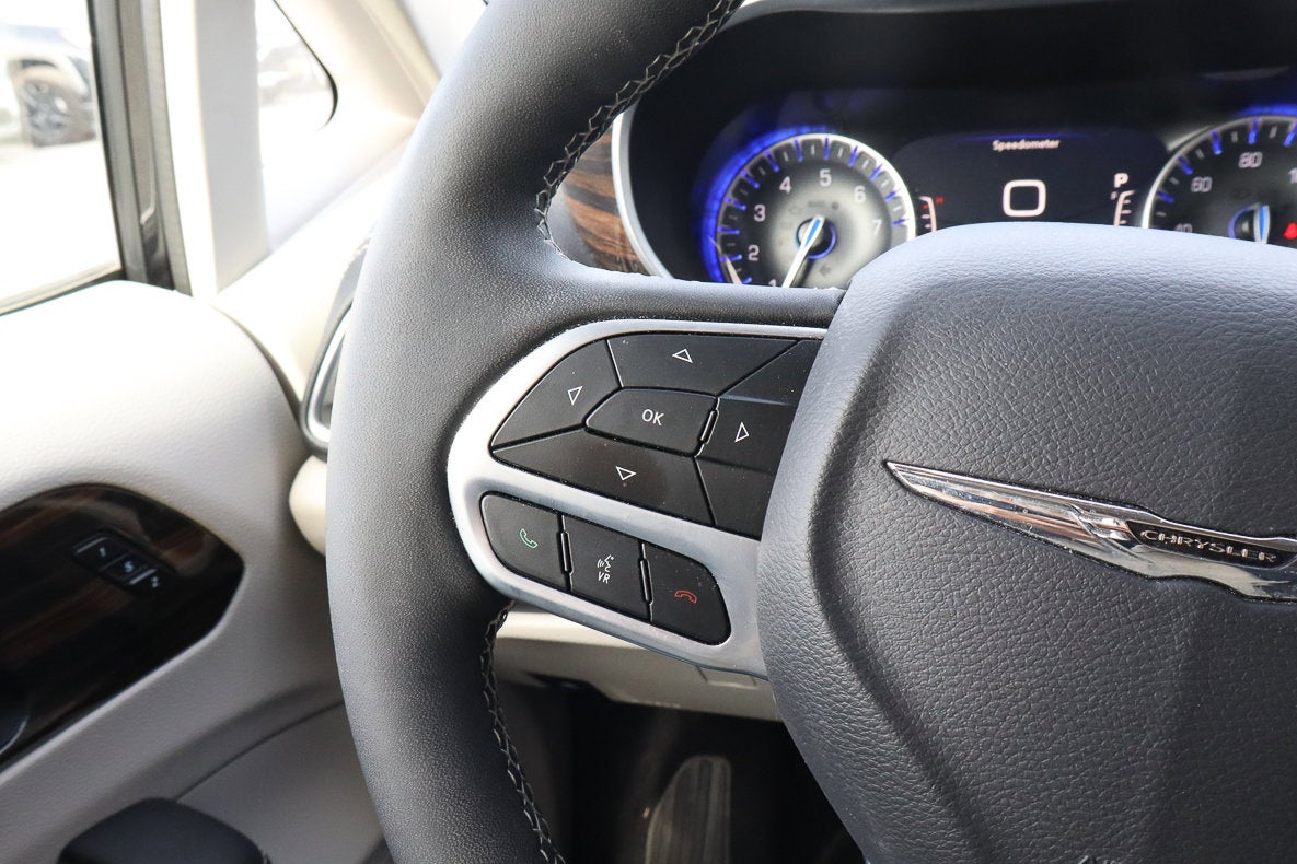 2024 Chrysler Pacifica Limited FWD