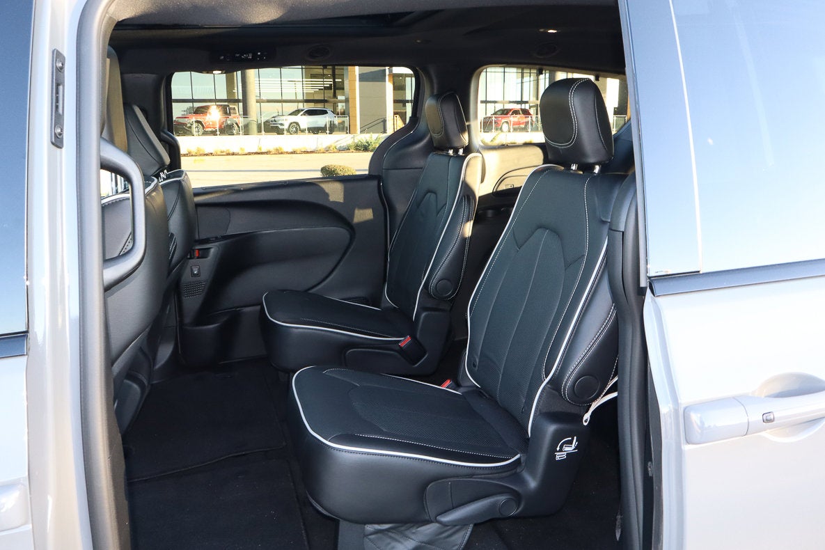 2025 Chrysler Pacifica Limited