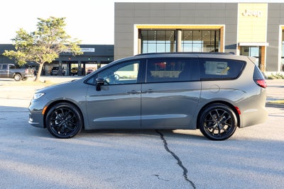 2025 Chrysler Pacifica Limited