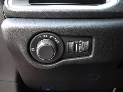 2027 Chrysler Pacifica Limited FWD