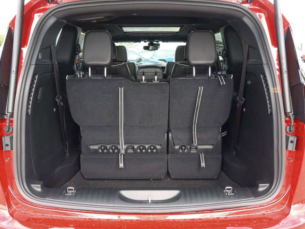 2027 Chrysler Pacifica Limited FWD