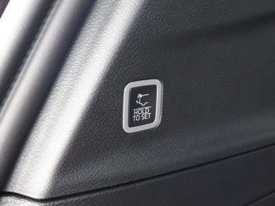 2027 Chrysler Pacifica Limited FWD