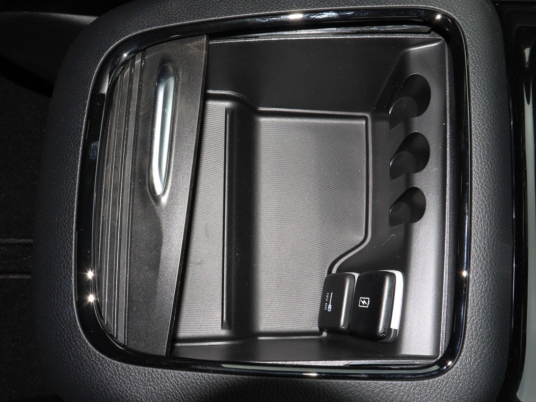 2027 Chrysler Pacifica Limited FWD
