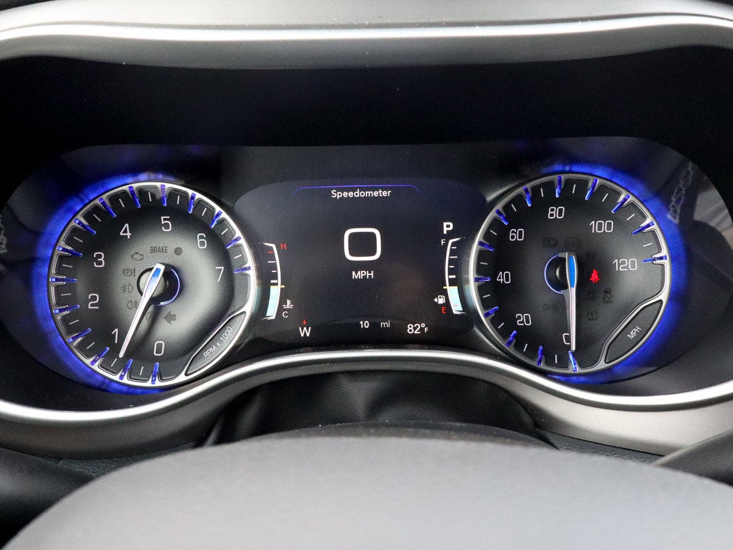 2027 Chrysler Pacifica Limited FWD