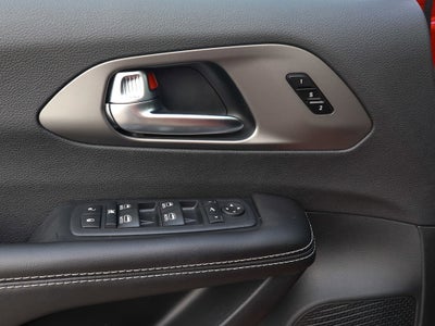 2027 Chrysler Pacifica Limited FWD