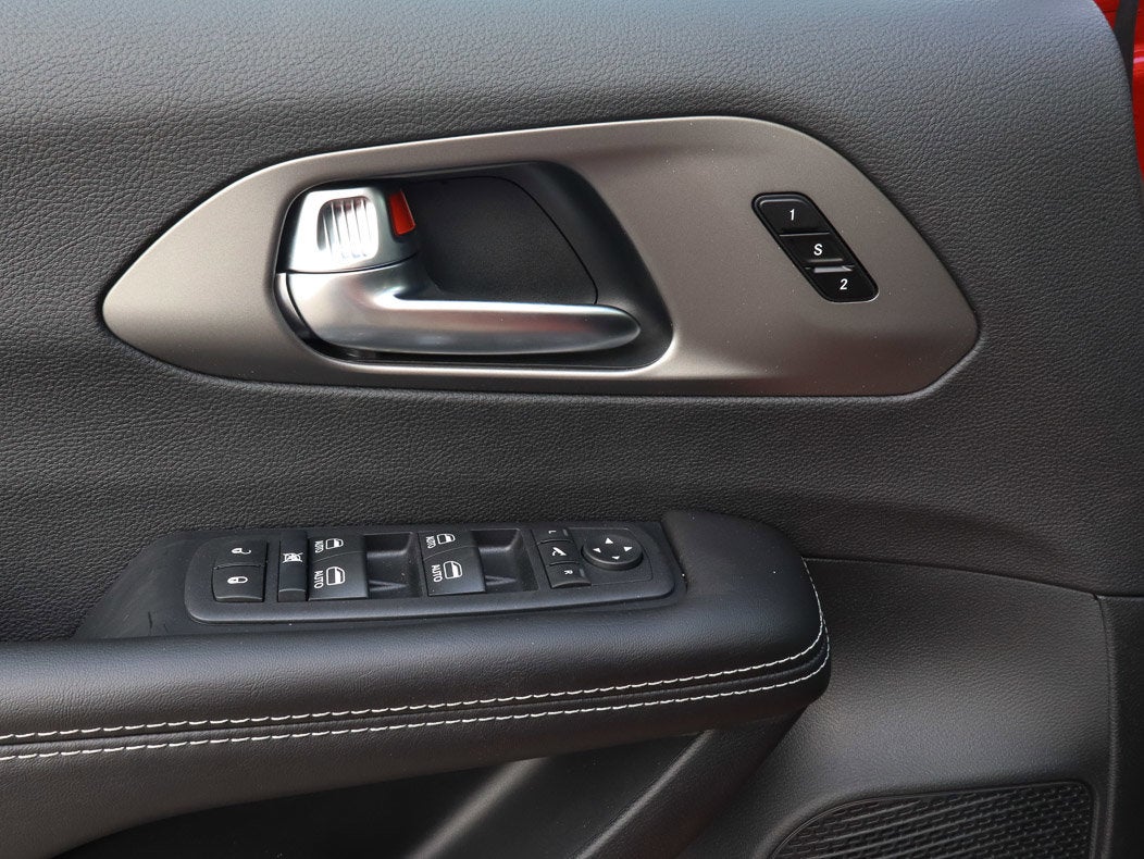 2027 Chrysler Pacifica Limited FWD