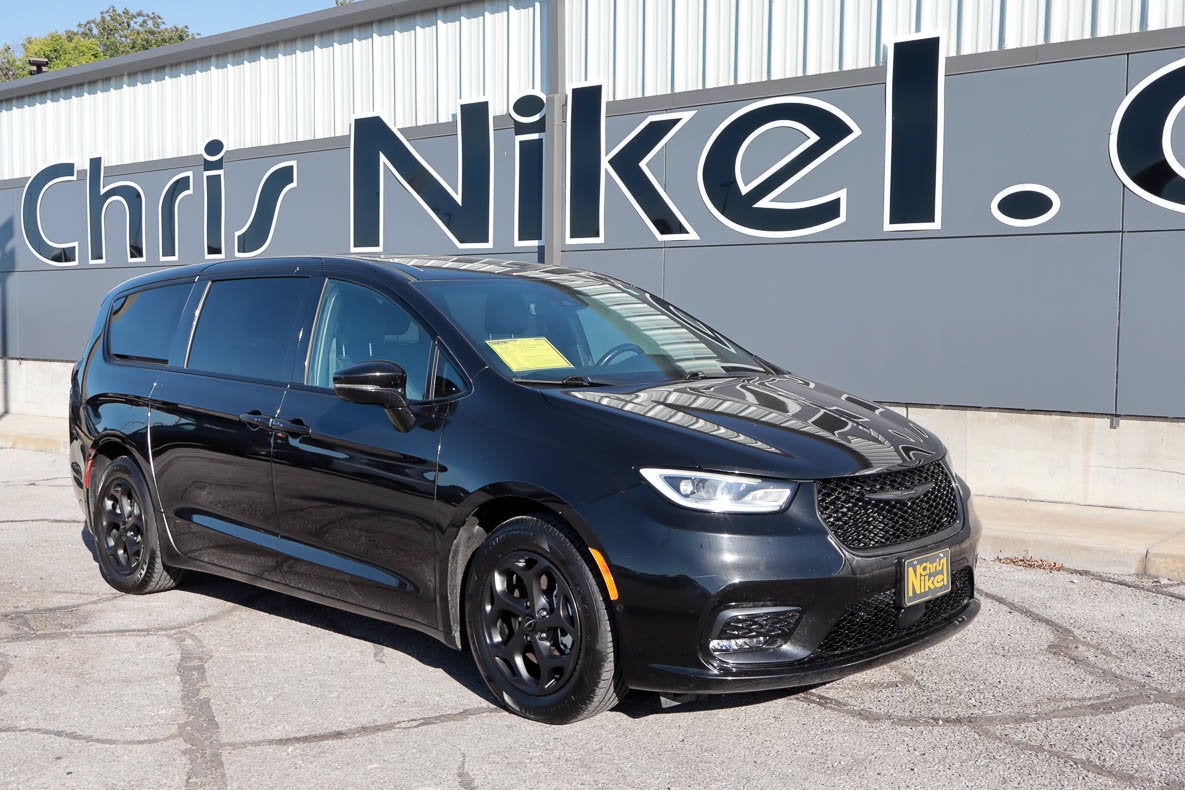 2022 Chrysler Pacifica Hybrid Touring L