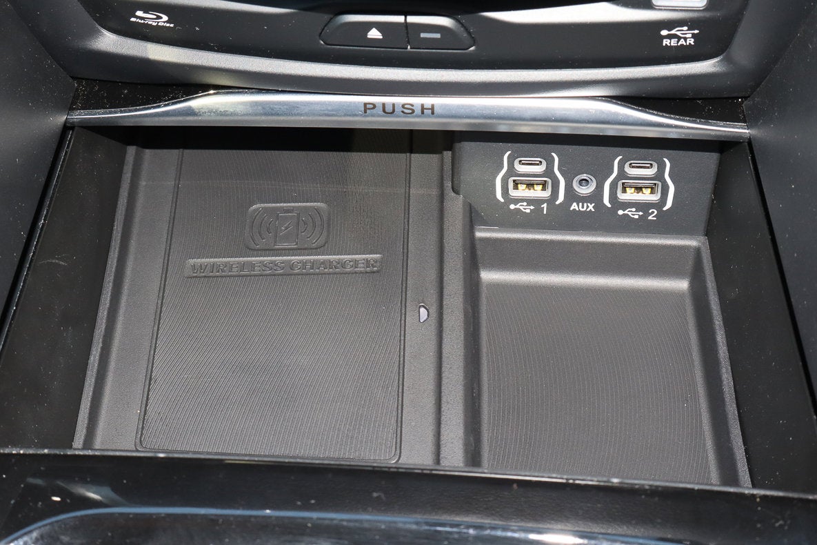 2024 Chrysler Pacifica Hybrid Pinnacle FWD