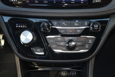 2024 Chrysler Pacifica Hybrid Pinnacle FWD