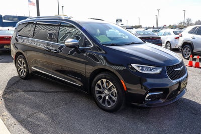 2024 Chrysler Pacifica Hybrid Pinnacle FWD
