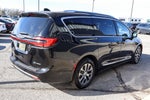 2024 Chrysler Pacifica Hybrid Pinnacle FWD