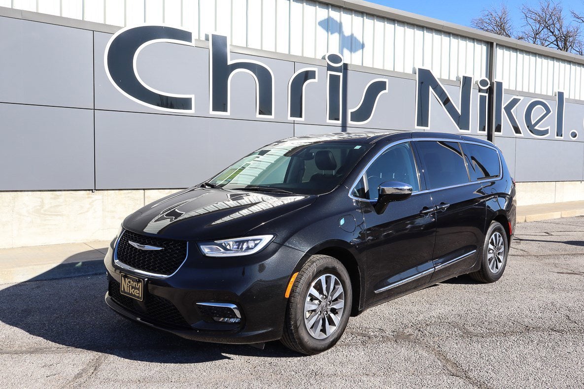2023 Chrysler Pacifica Hybrid Limited