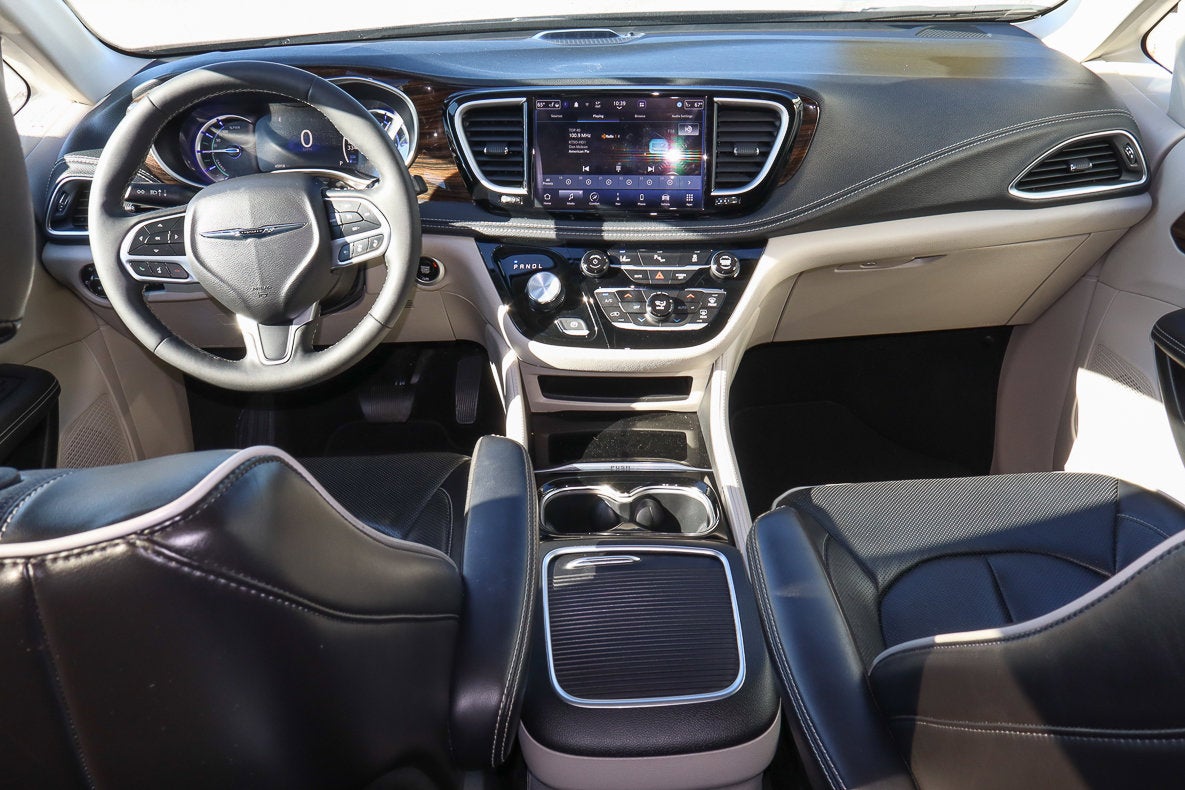 2023 Chrysler Pacifica Hybrid Limited