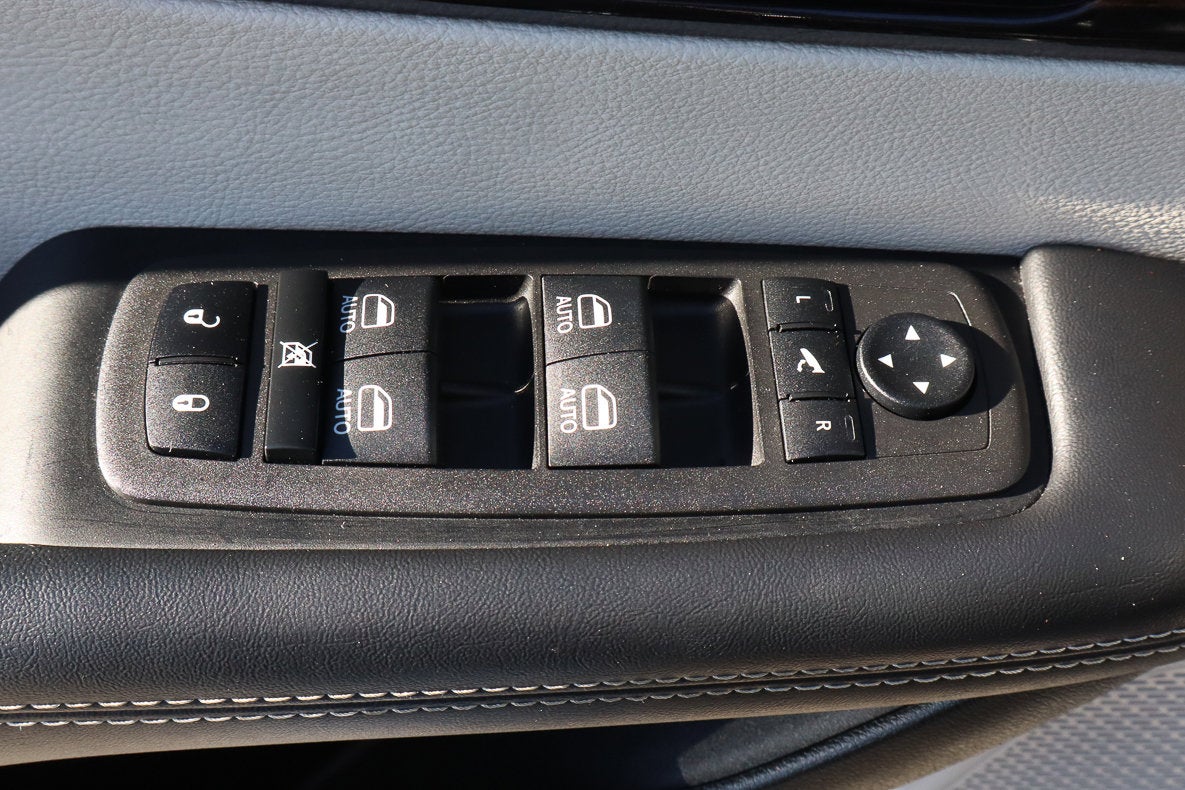 2023 Chrysler Pacifica Hybrid Limited