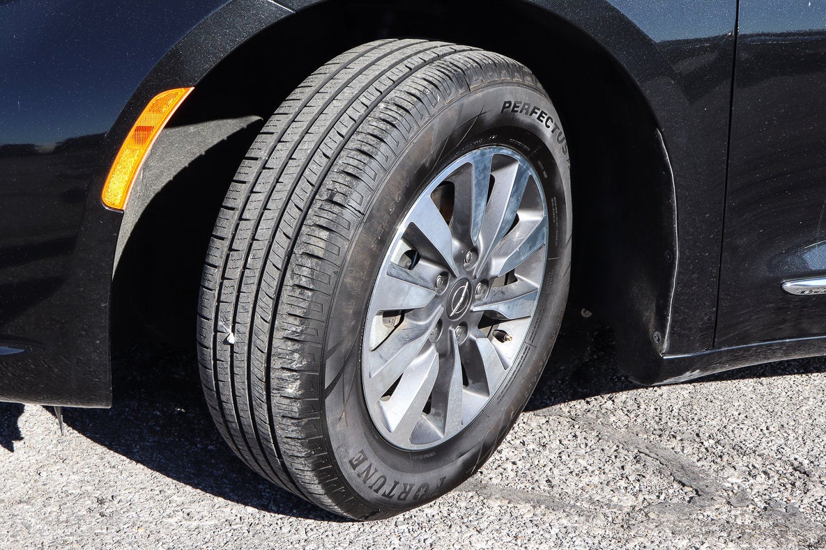 2023 Chrysler Pacifica Hybrid Limited