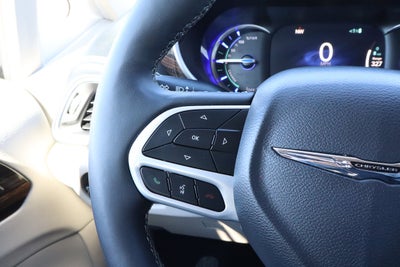 2023 Chrysler Pacifica Hybrid Limited