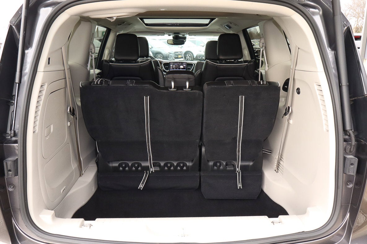 2023 Chrysler Pacifica Hybrid Limited