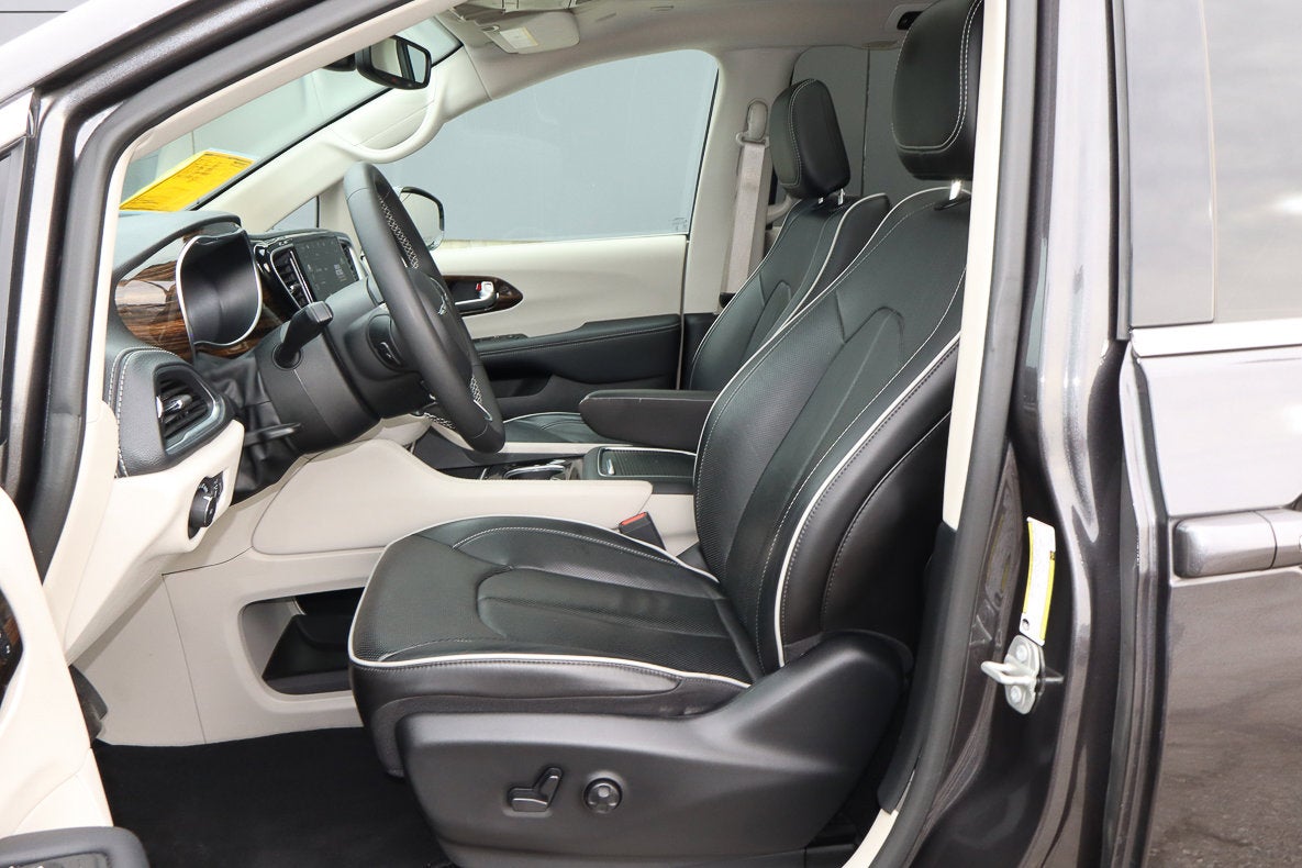 2023 Chrysler Pacifica Hybrid Limited