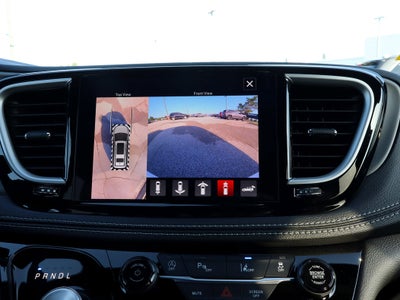 2027 Chrysler Pacifica Limited AWD