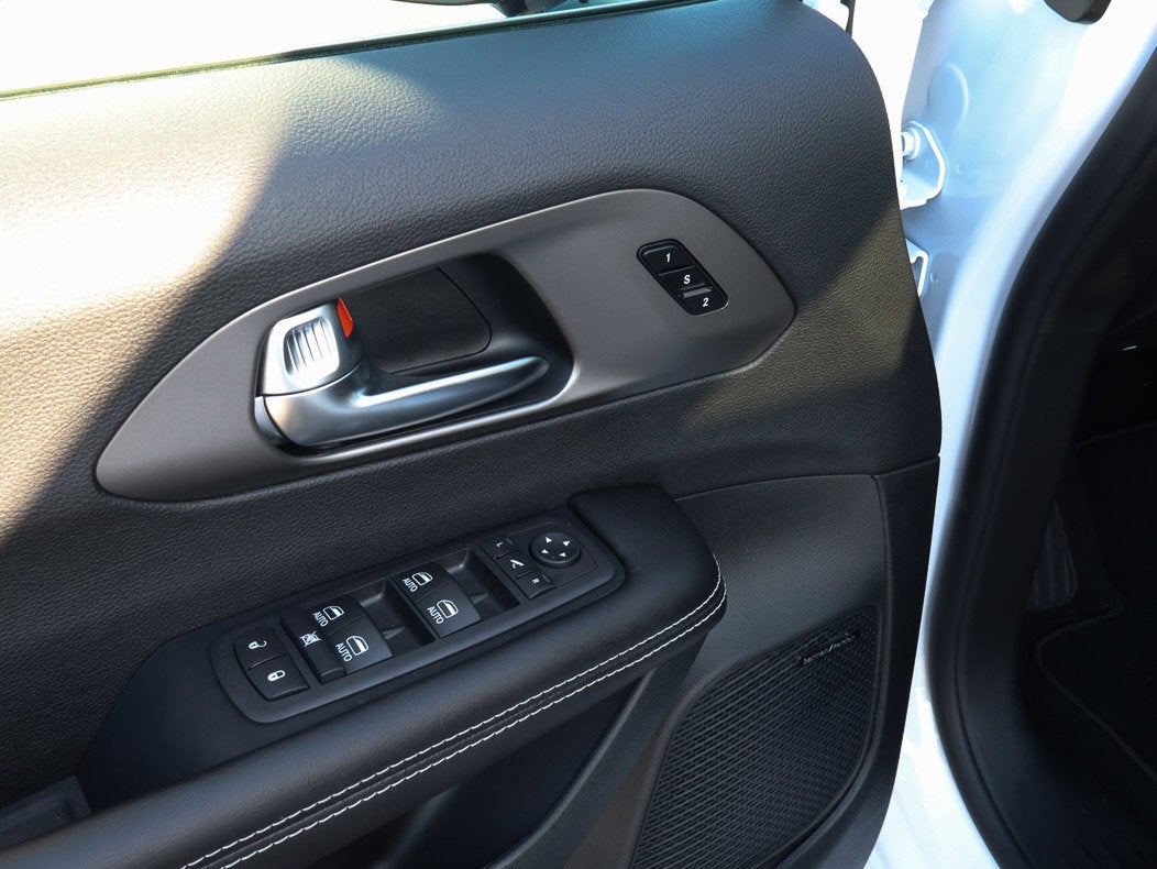 2027 Chrysler Pacifica Limited AWD