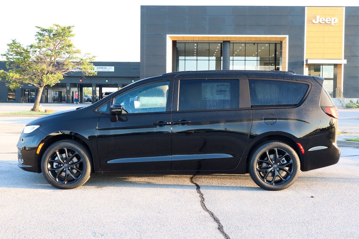 2026 Chrysler Pacifica Limited