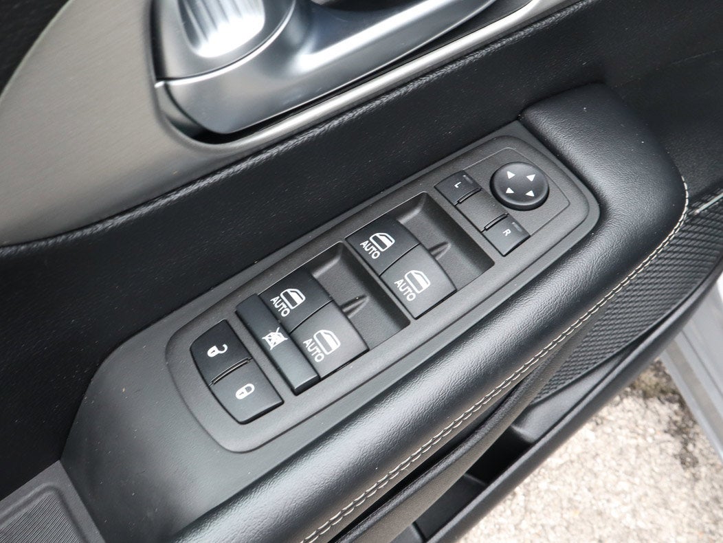 2022 Chrysler Pacifica Limited AWD