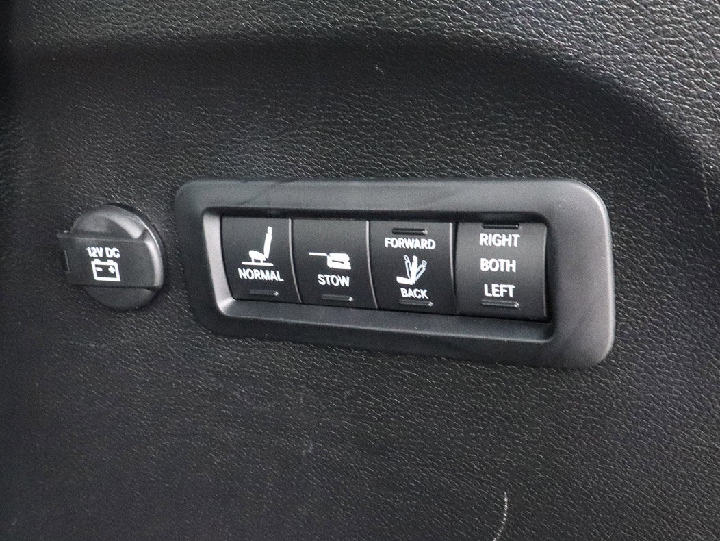2022 Chrysler Pacifica Limited AWD