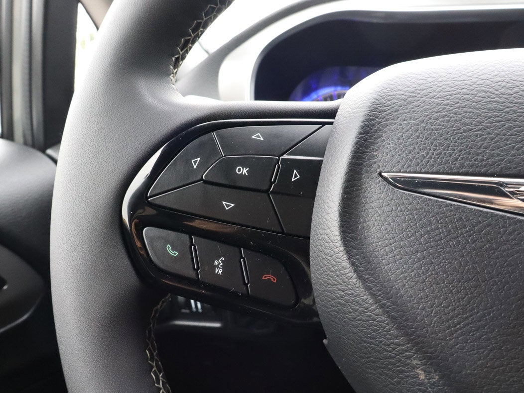 2022 Chrysler Pacifica Limited AWD