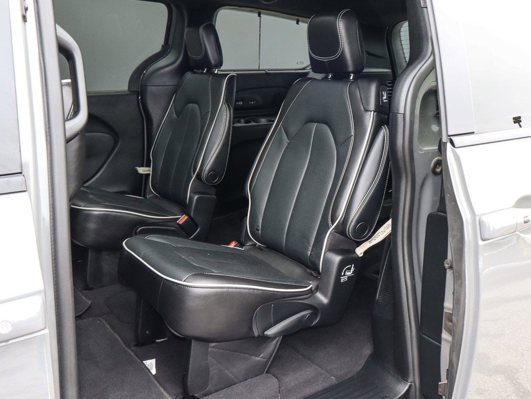 2022 Chrysler Pacifica Limited AWD