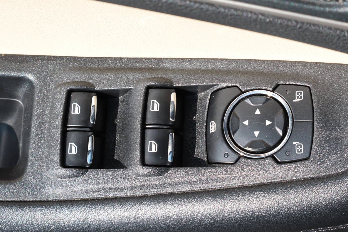 2024 Ford Edge Base