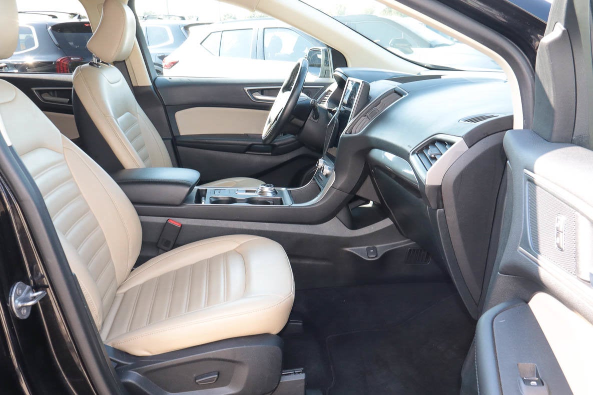 2024 Ford Edge Base