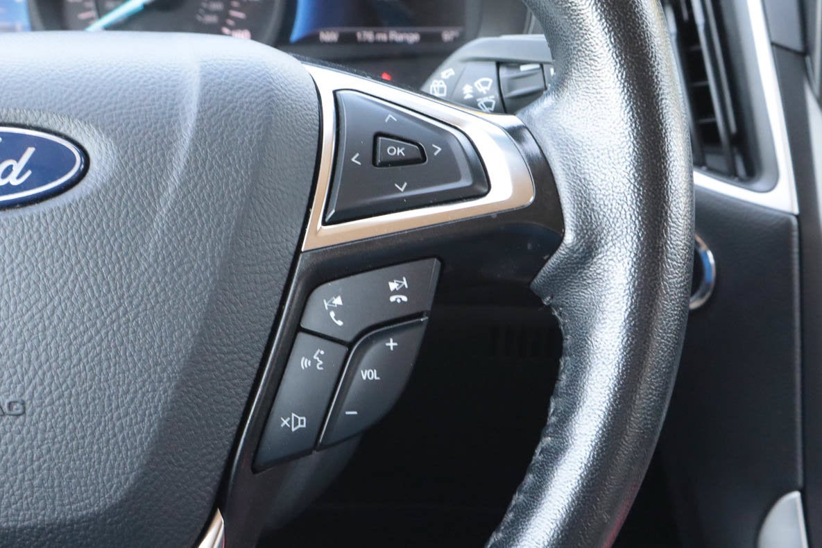 2024 Ford Edge Base