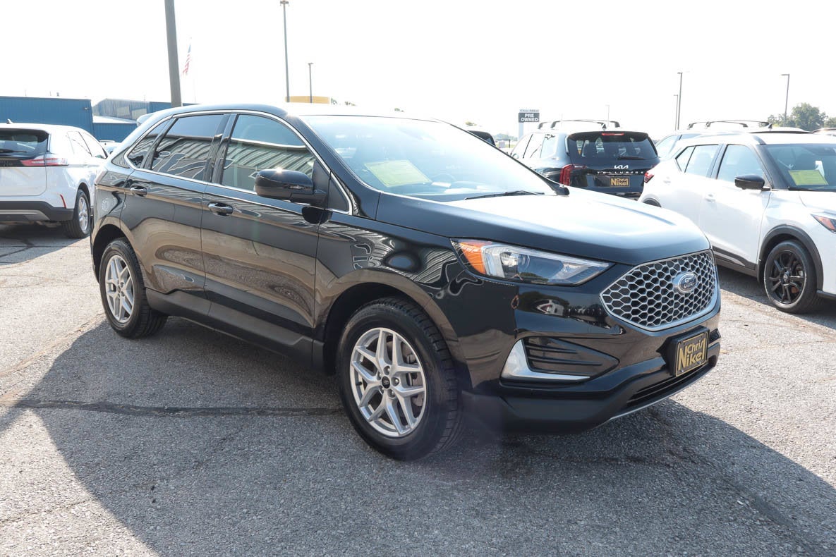2024 Ford Edge Base
