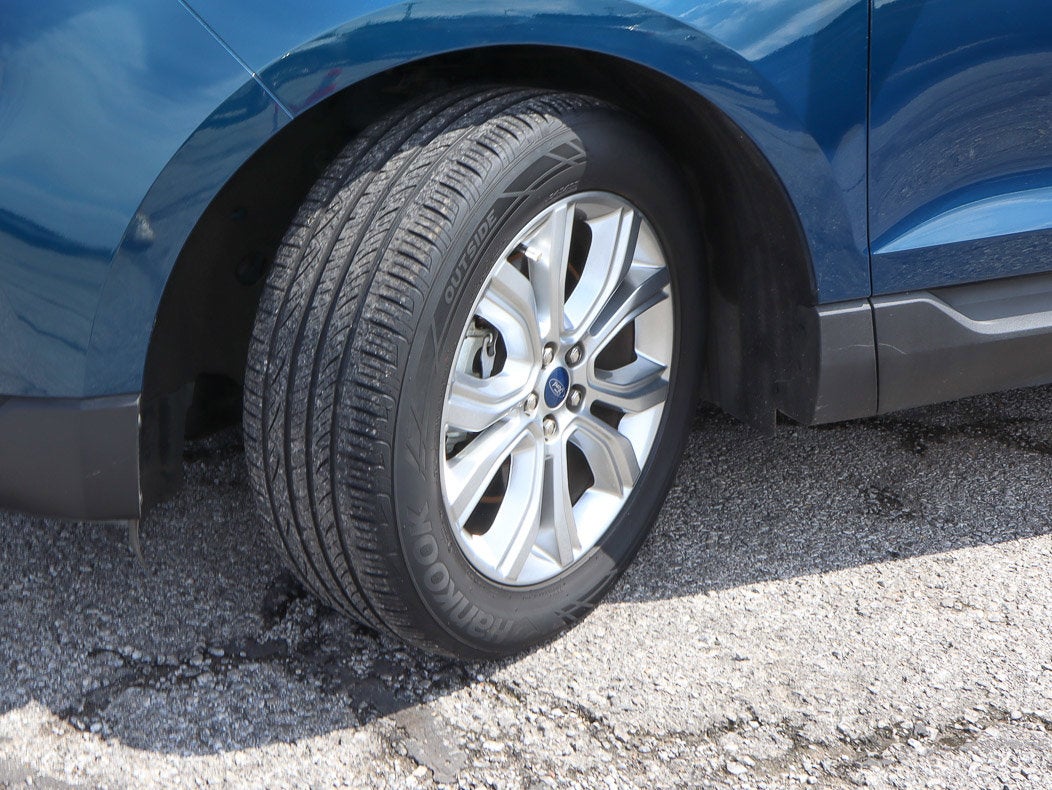 2020 Ford Edge Titanium AWD