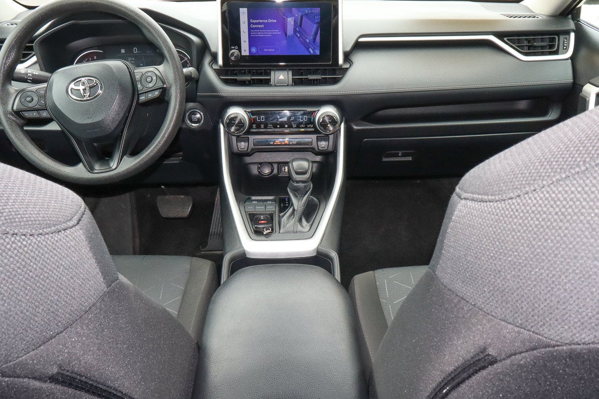 2024 Toyota RAV4 XLE FWD