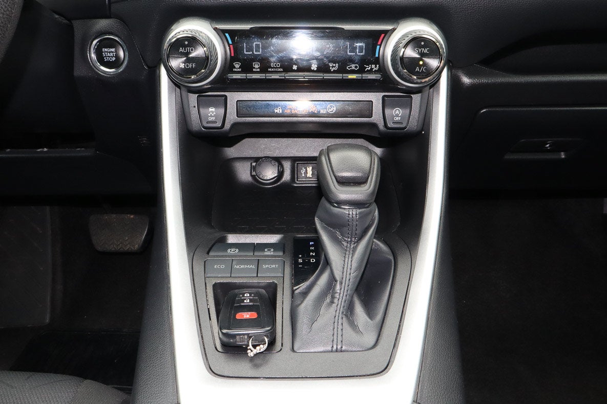 2024 Toyota RAV4 XLE FWD