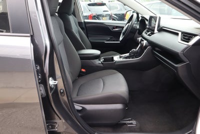 2024 Toyota RAV4 XLE FWD