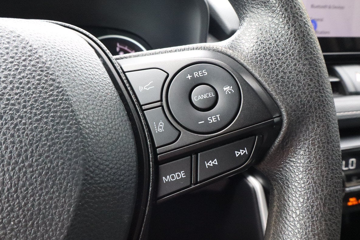 2024 Toyota RAV4 XLE FWD
