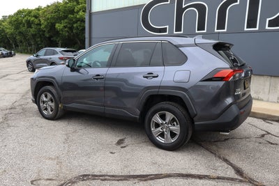 2024 Toyota RAV4 XLE FWD