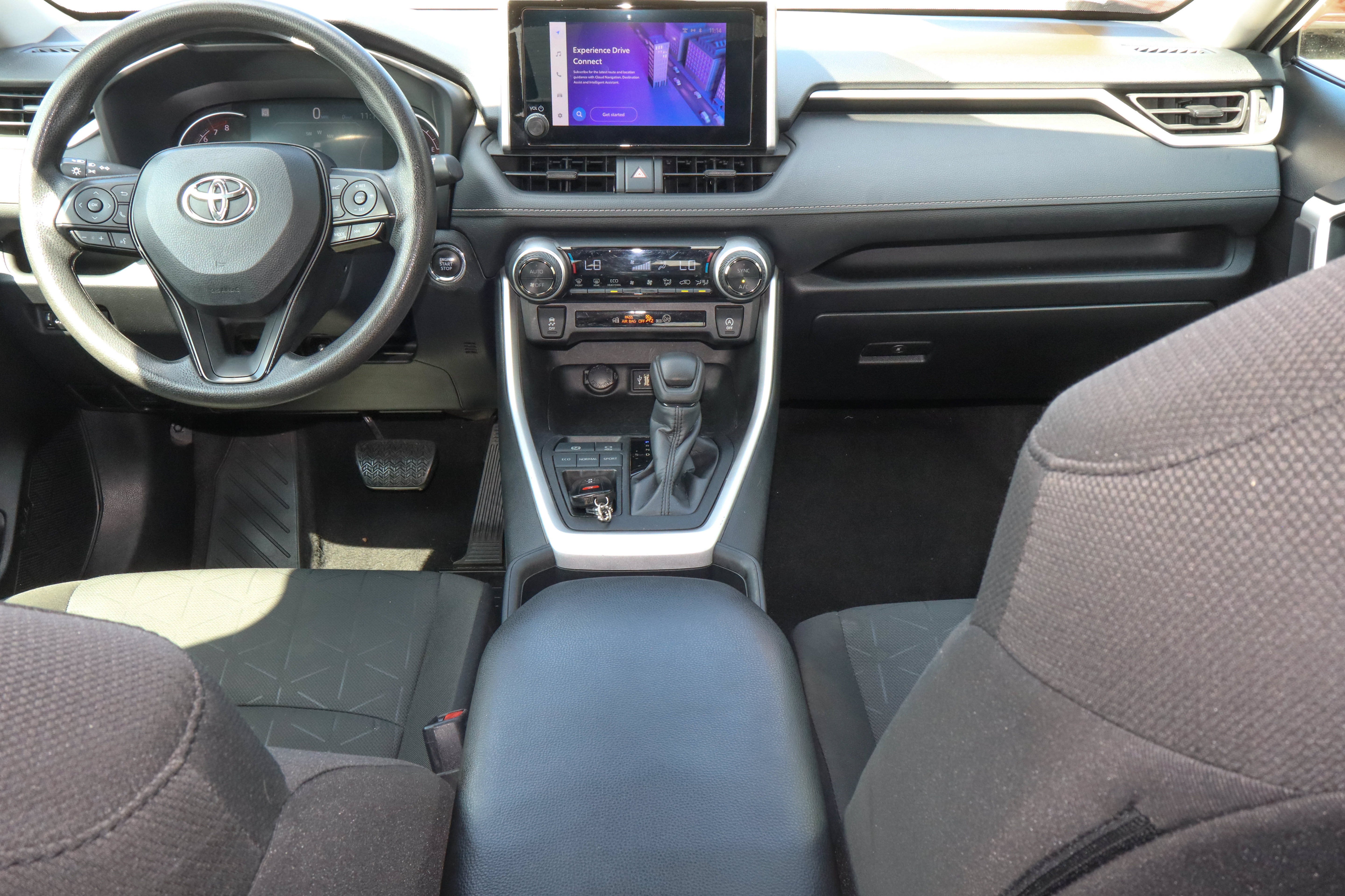2024 Toyota RAV4 XLE FWD