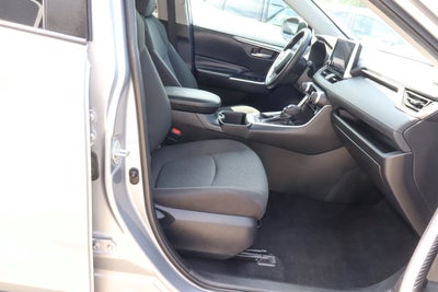2024 Toyota RAV4 XLE FWD