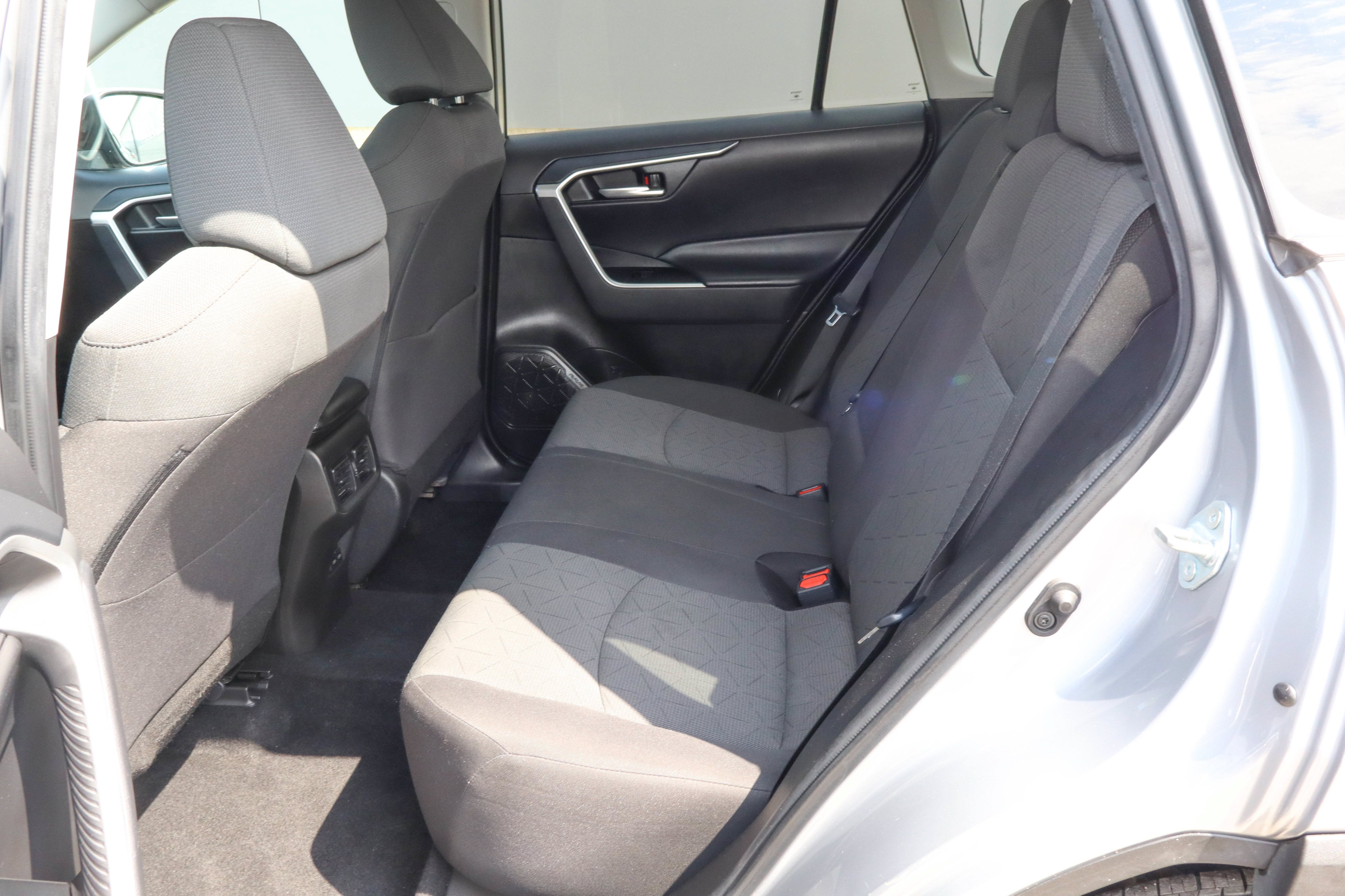 2024 Toyota RAV4 XLE FWD
