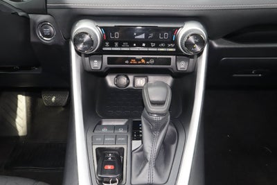 2025 Toyota RAV4 XLE FWD