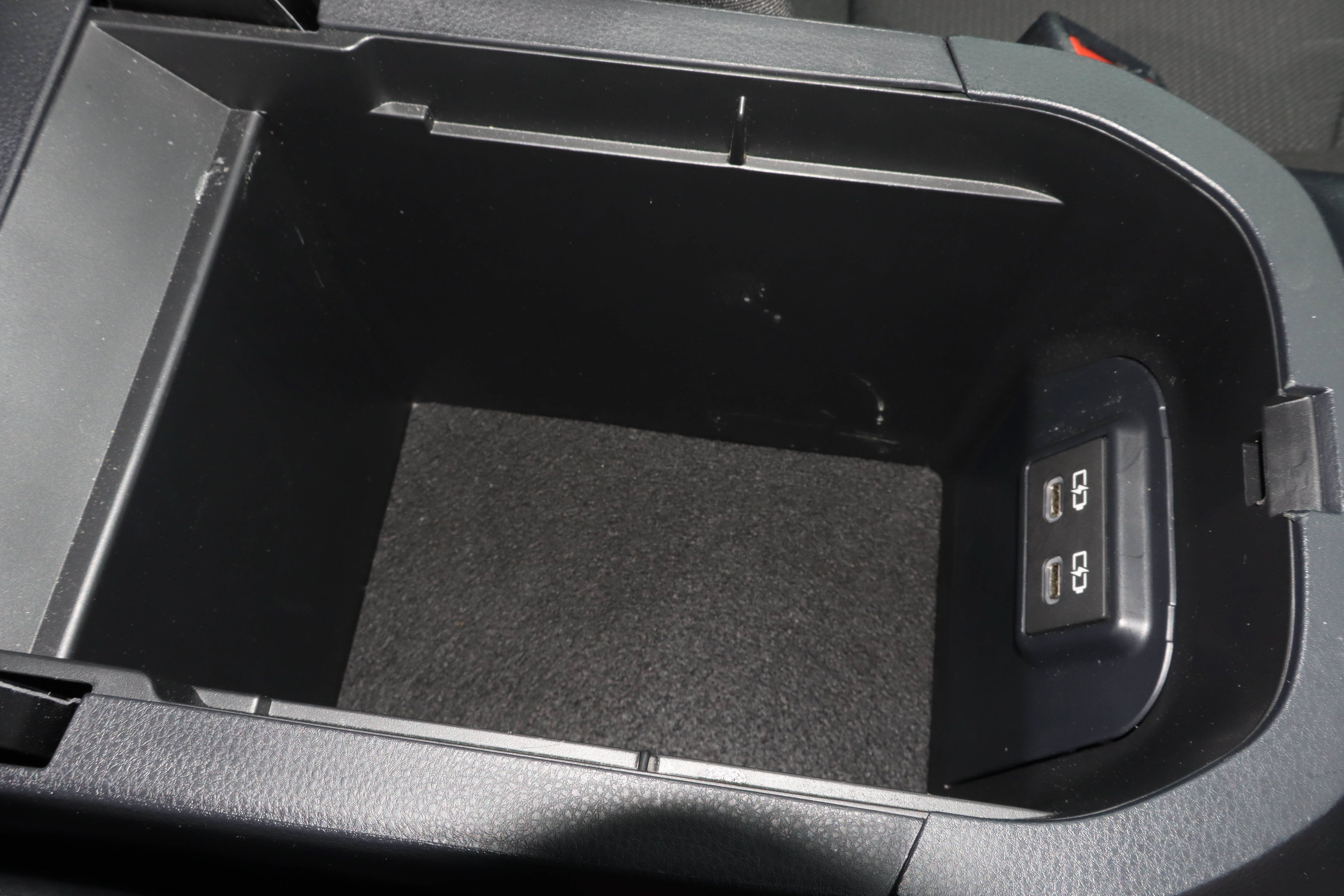2025 Toyota RAV4 XLE FWD