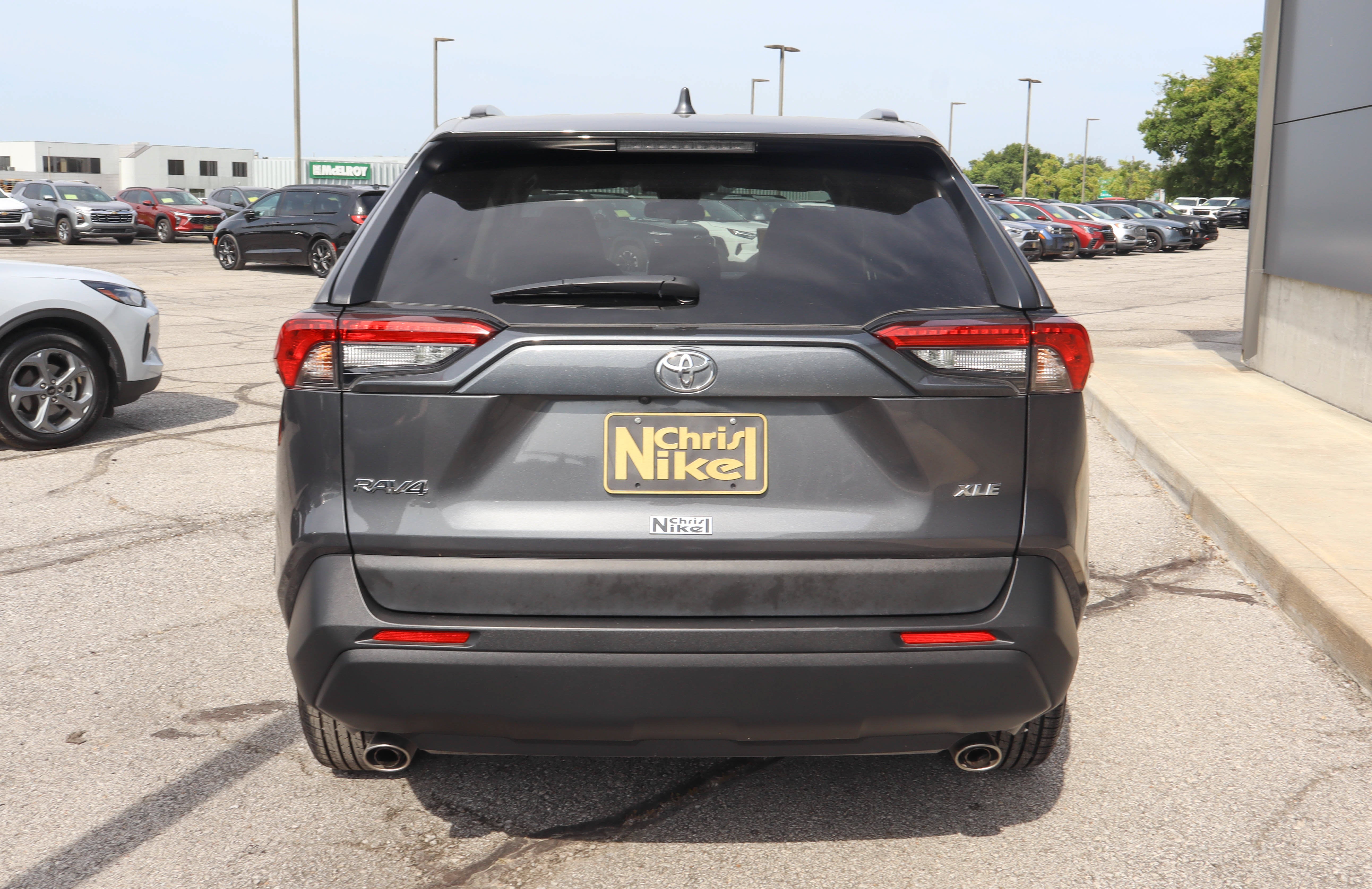 2025 Toyota RAV4 XLE FWD