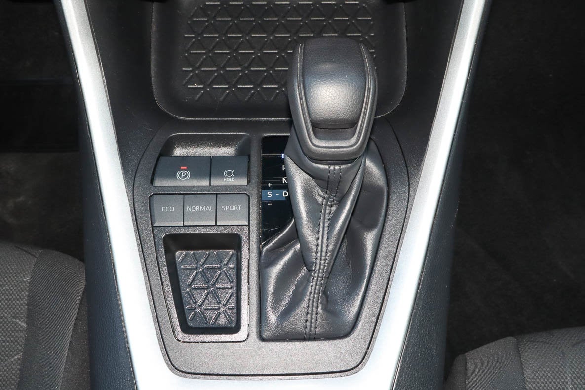 2024 Toyota RAV4 XLE FWD