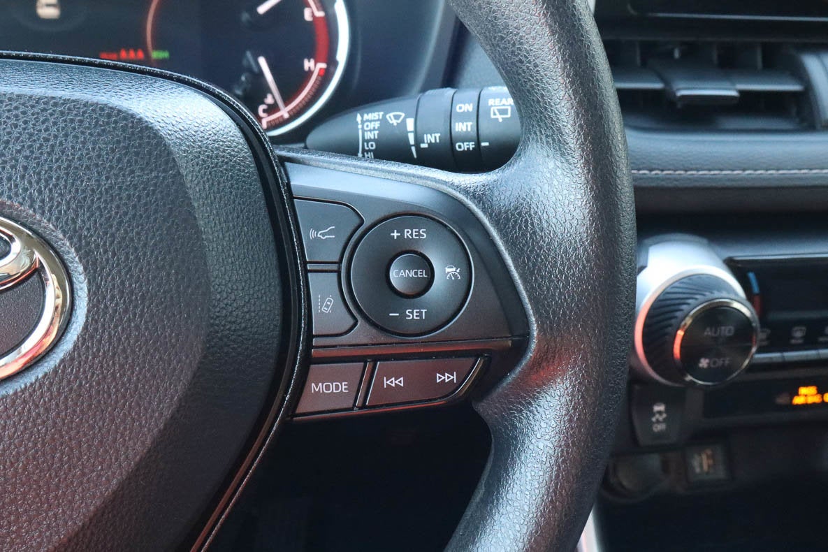 2024 Toyota RAV4 XLE FWD