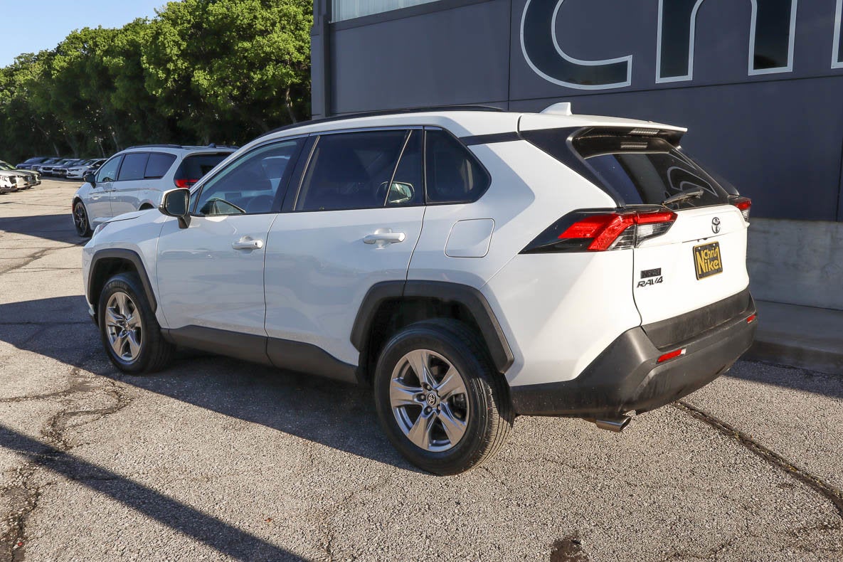2024 Toyota RAV4 XLE FWD