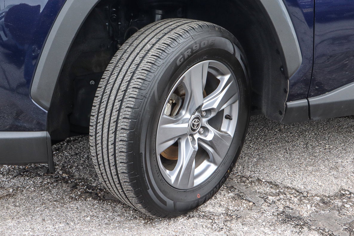 2024 Toyota RAV4 XLE FWD